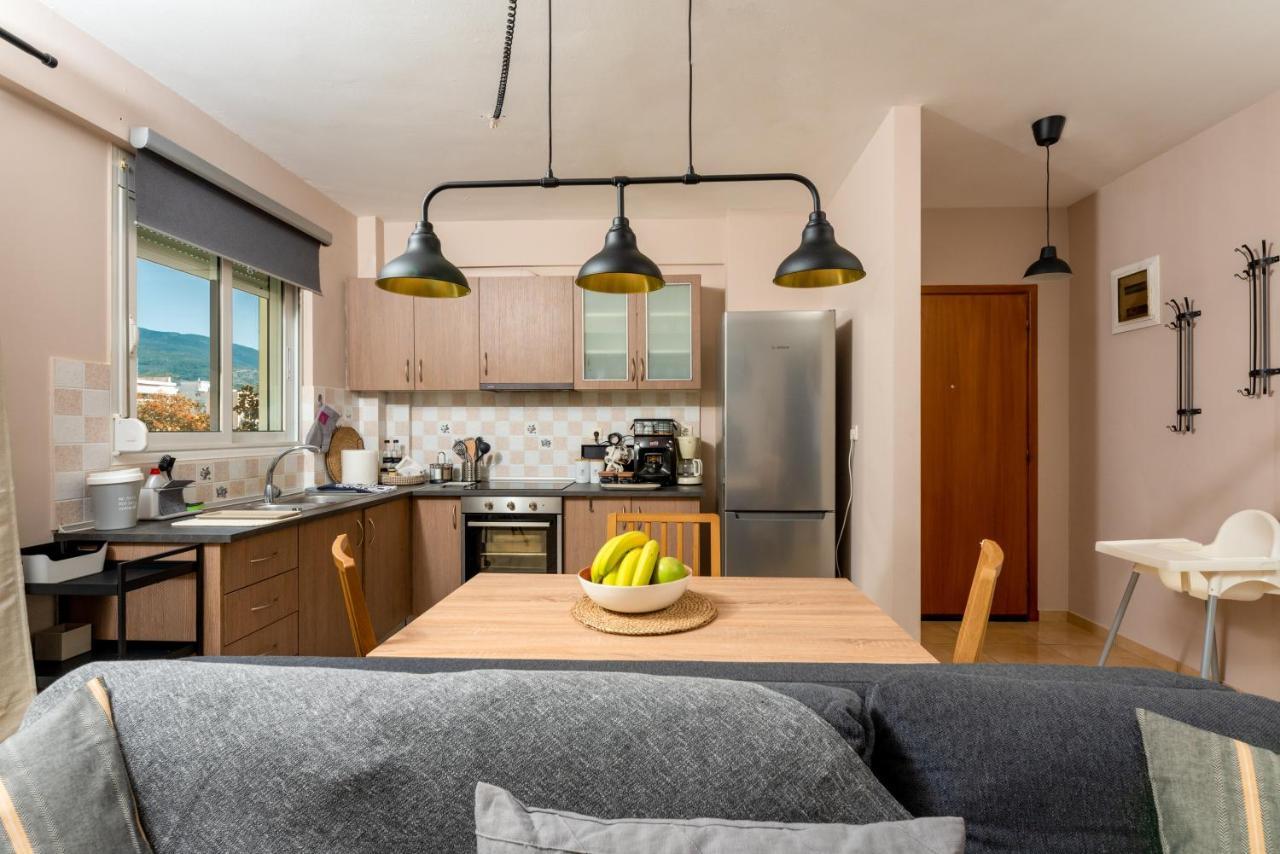 Eleni'S Modern Apartment ヴォロス エクステリア 写真