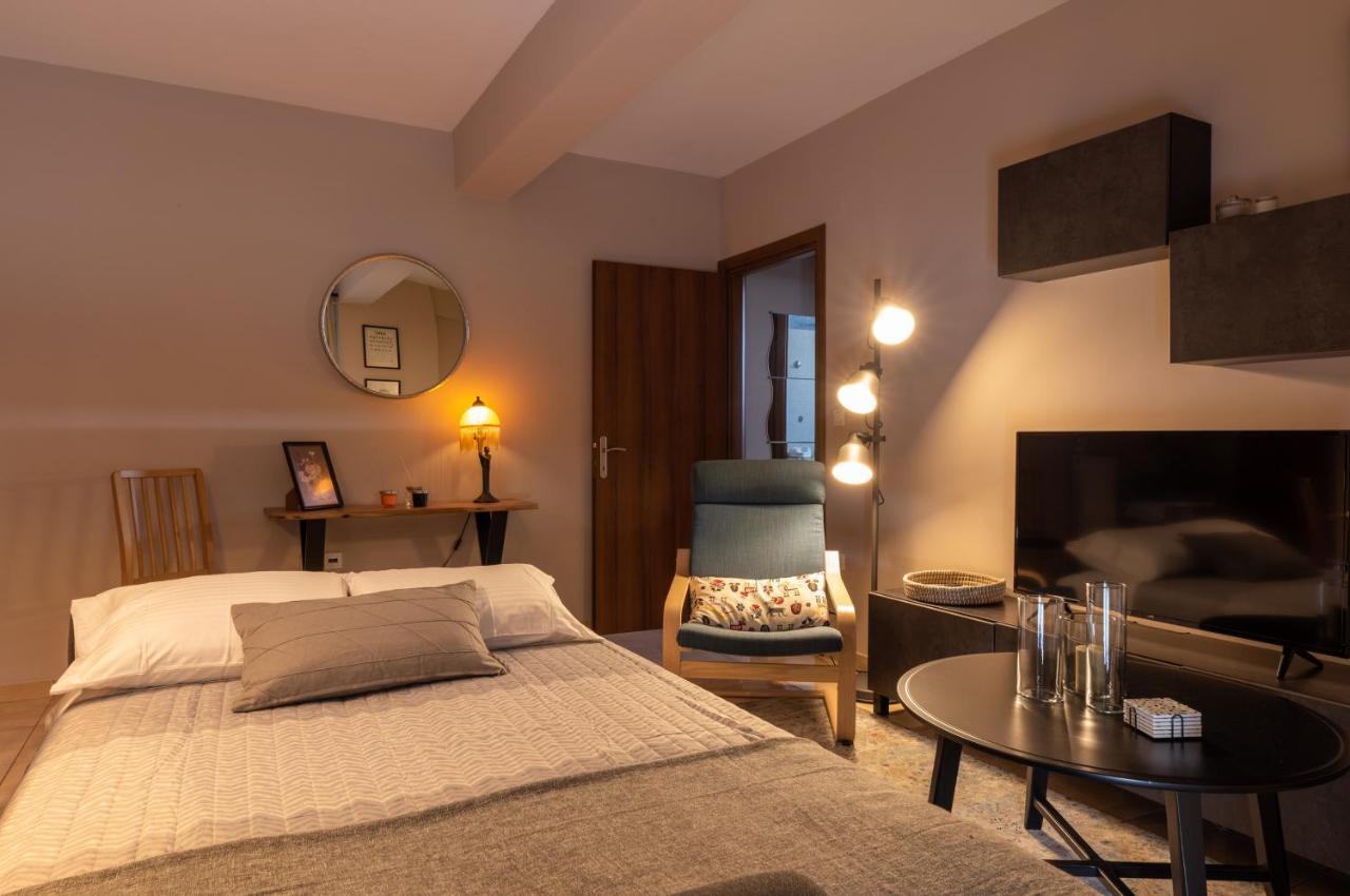 Eleni'S Modern Apartment ヴォロス エクステリア 写真